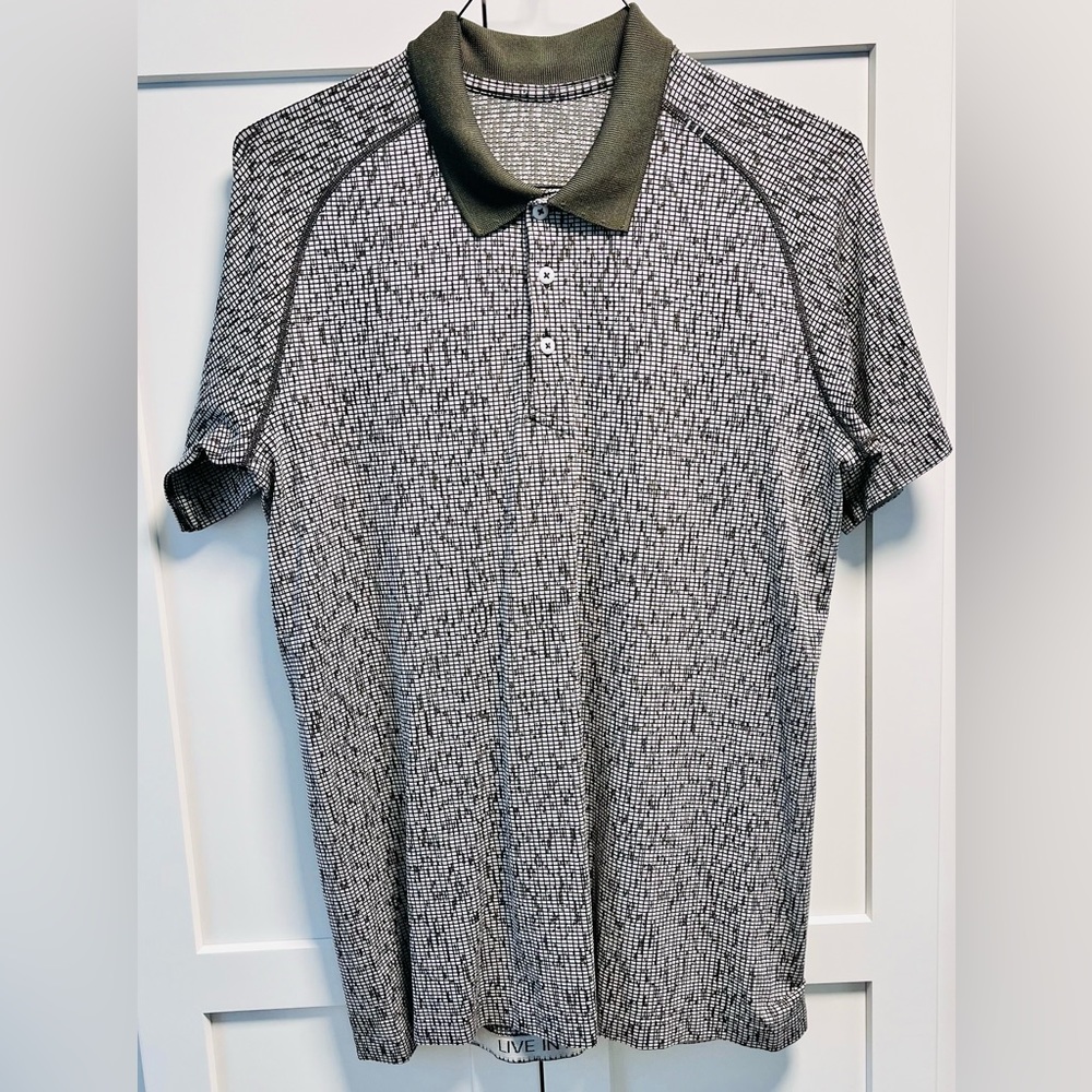 Lululemon Short-Sleeve Golf Polo Shirt -Large